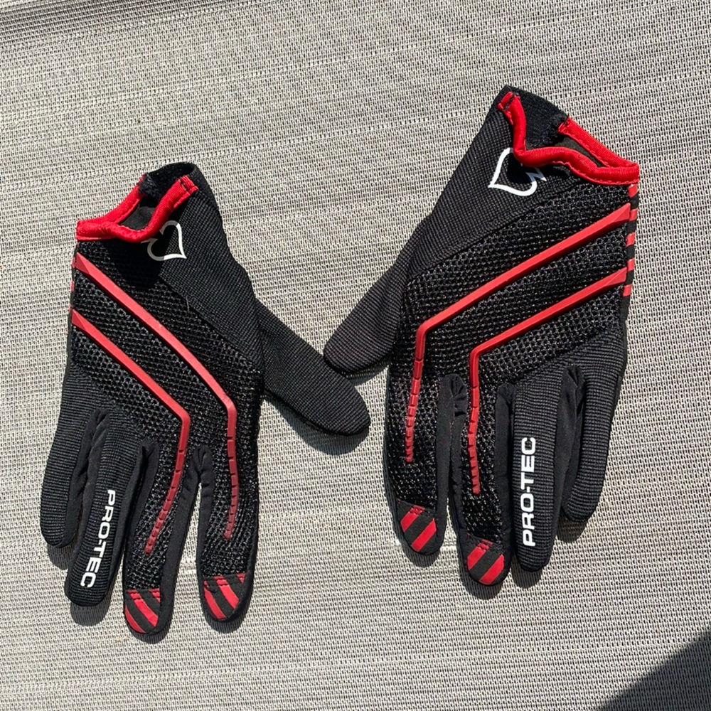 Pro-Tec men’s gloves